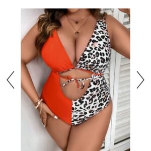 Ladies NWOT Orange and Leopard Print One Piece Swimsuit 1XL